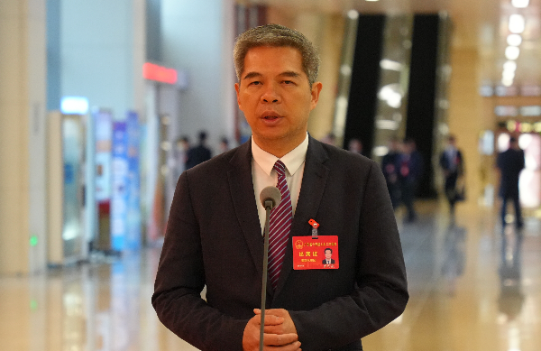 省人大代表、揭陽普寧市中醫醫院院長羅列波:構建醫養聯合服務體 提升中醫藥適老服務